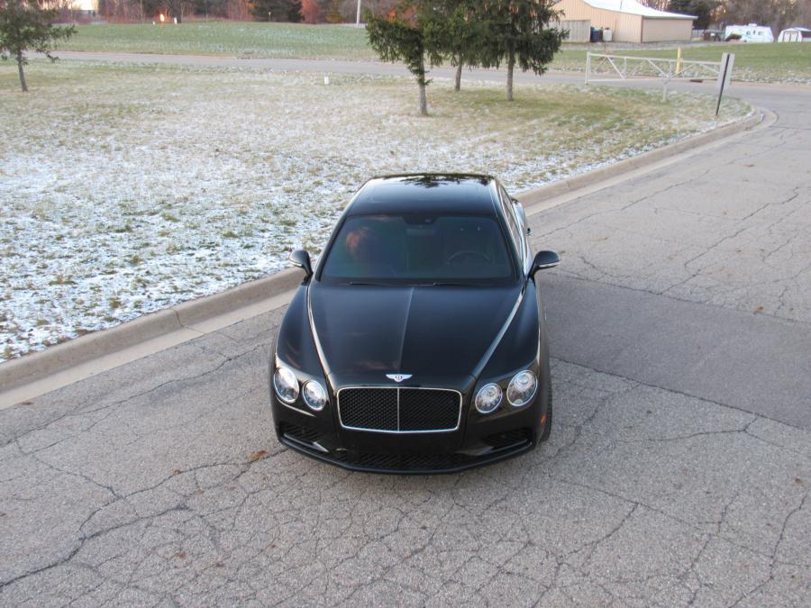 Bentley Flying Spur V8 S 2017 года  (фото 4 из 154)